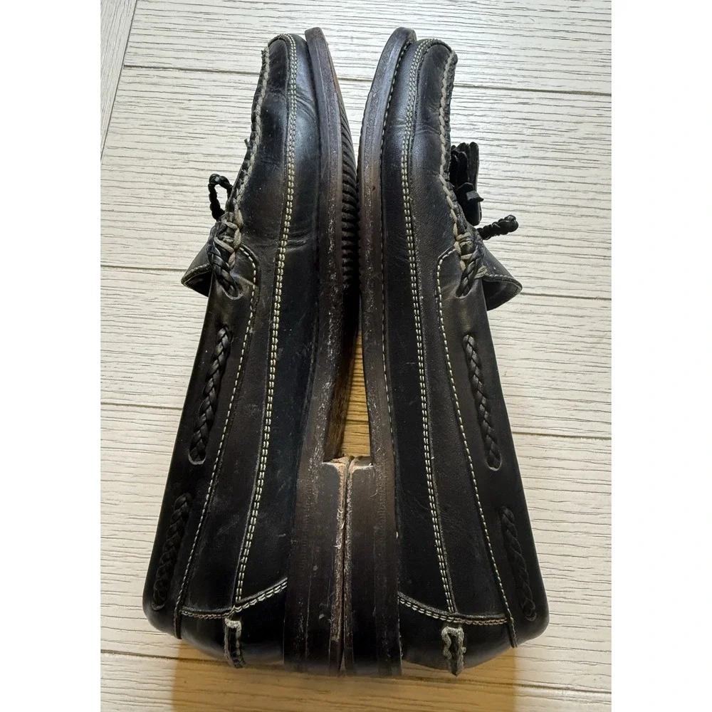 Cole Haan Country Men's Slip On Black Tasseled Leather Loafers. Sz 9.5 M. Preppy